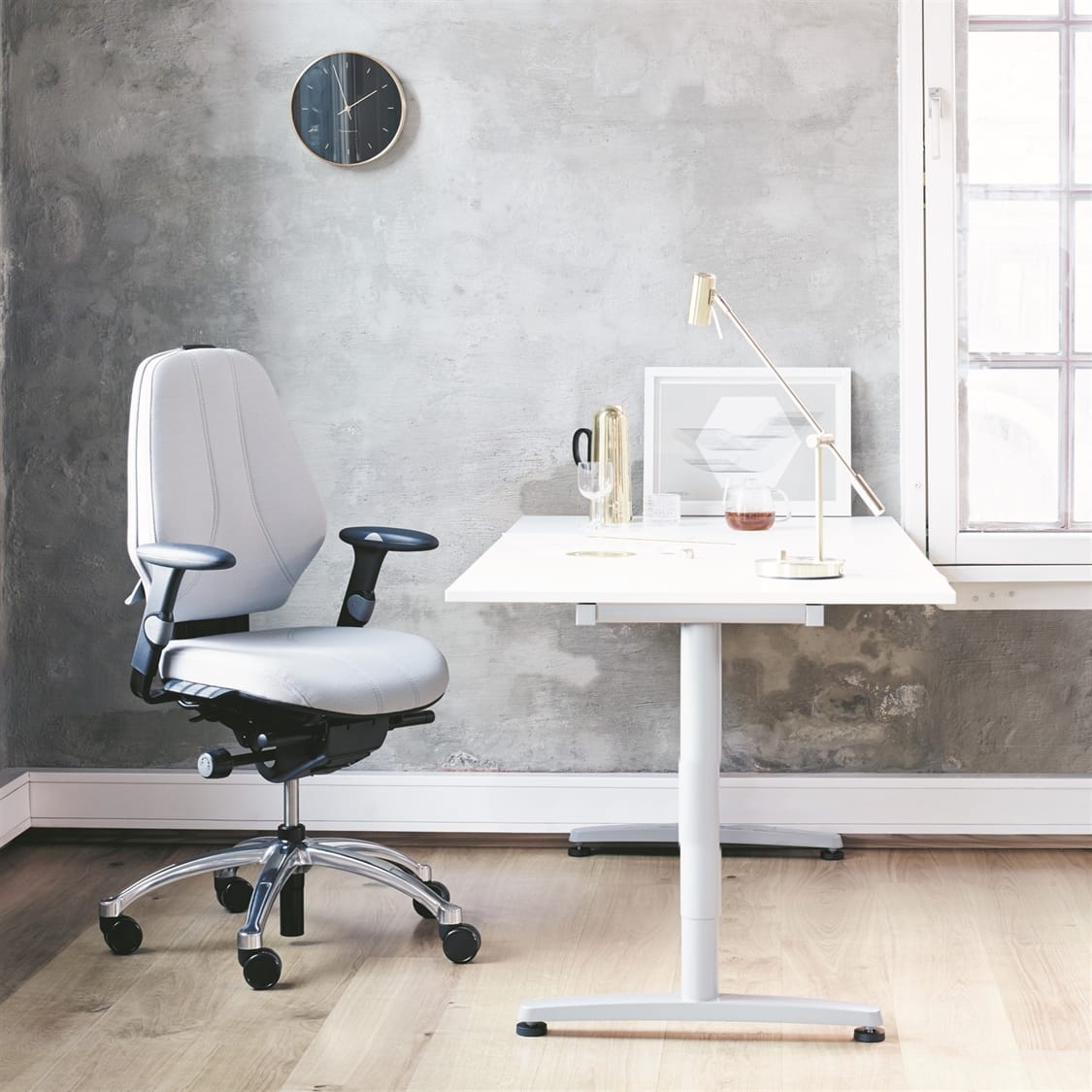 Logic 300 Rh Logic 400 Flokk RH Logic 300 In Stock Back In Action